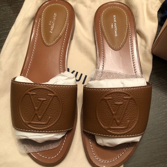 Louis Vuitton Lock it flats - Picture 5 of 5